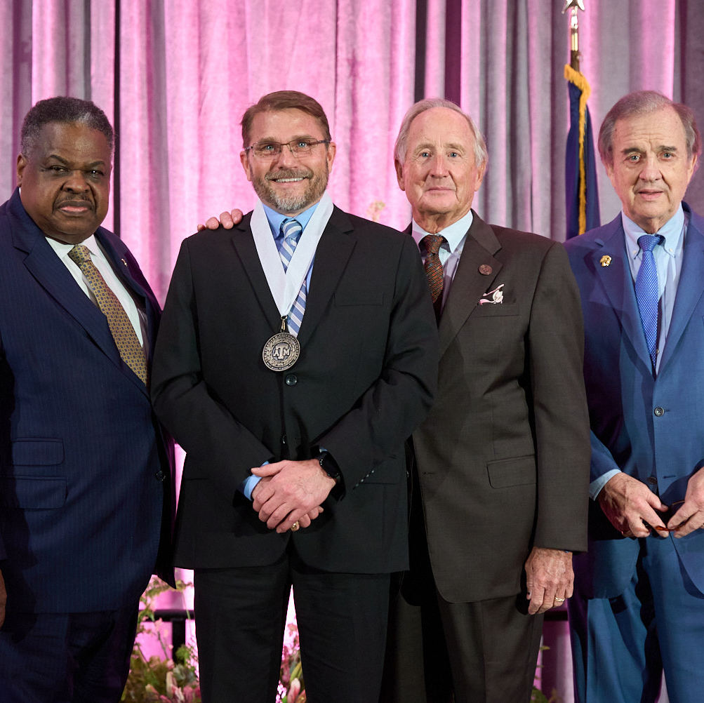 Yesterday, Travis Zamzow, Texas A&M Forest Service Chief Financial Officer and Associate Director, Finance, received the 2024 Texas A&M University Board of Regents Fellow Service Award.